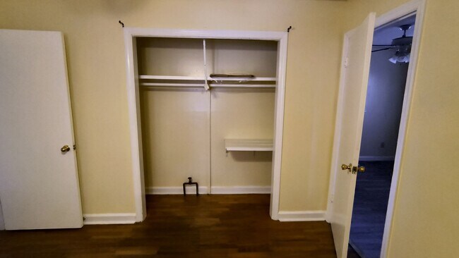 Building Photo - 5111 Palmetto Ln