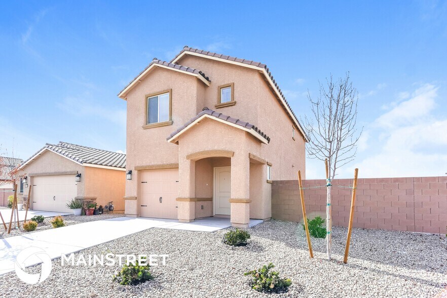 Building Photo - 1883 Metamora St