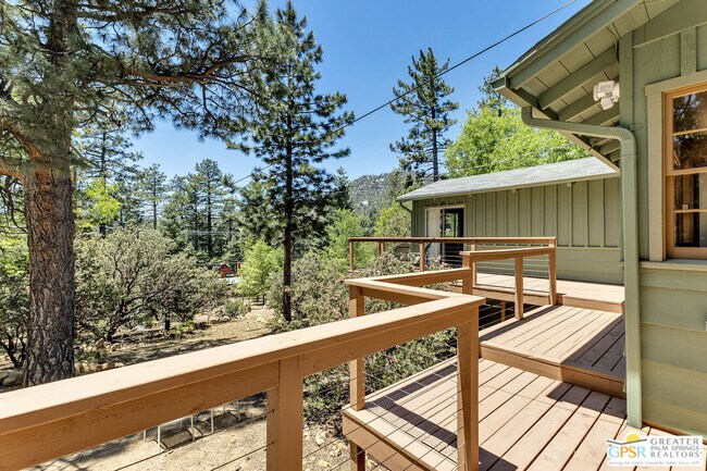 Building Photo - 25465 Seneca Dr