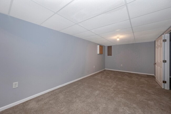 Building Photo - Single Family - Fredrick 21703