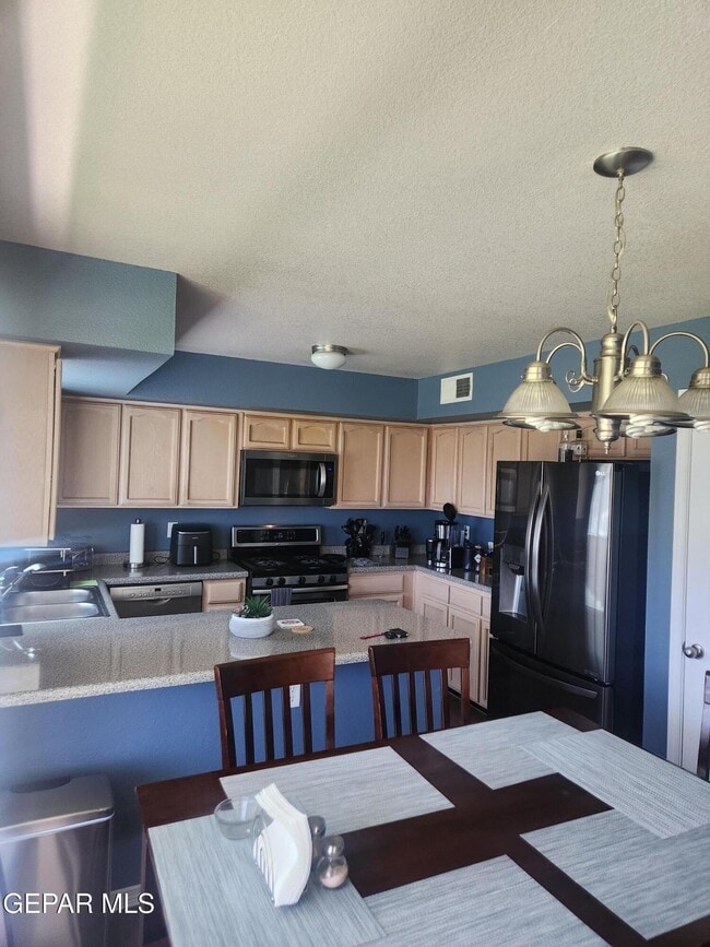 Building Photo - 3281 Emerald Point Dr