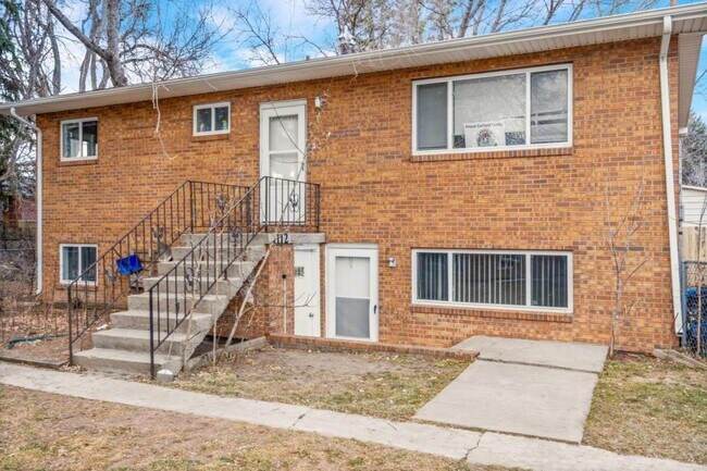 Building Photo - 1112 Gard Pl