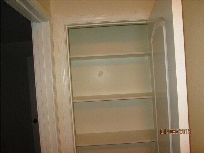 Building Photo - 6712 Ivy Log Dr SW