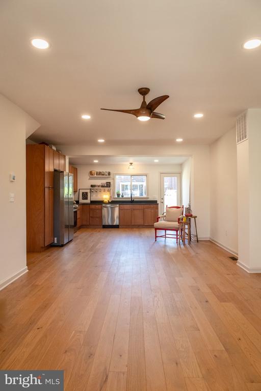 Building Photo - 164 Wesmond Dr