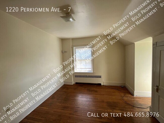 Primary Photo - 1220 Perkiomen Ave