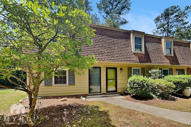 Building Photo - 4705 Blue Bird Ct