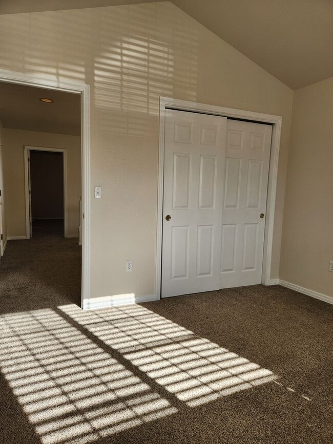 Building Photo - Parker home in Desired Stonegate Neighborhood!