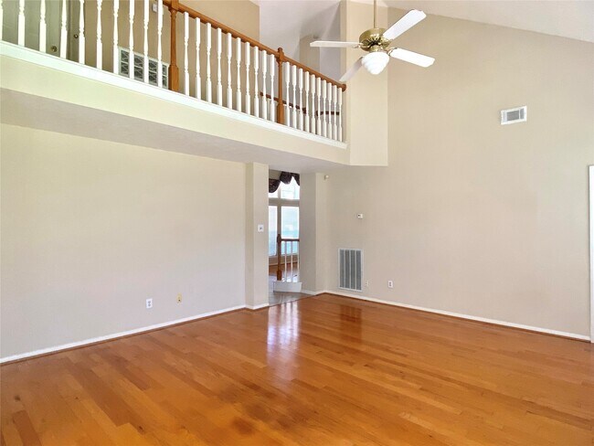 Building Photo - 1703 Berkoff Dr