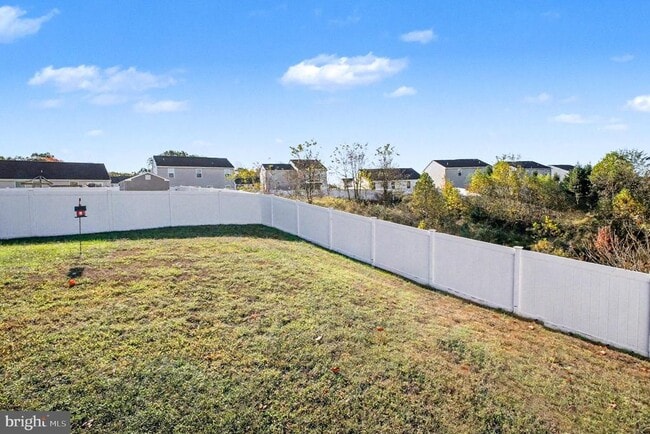 Building Photo - 105 Harper Ln