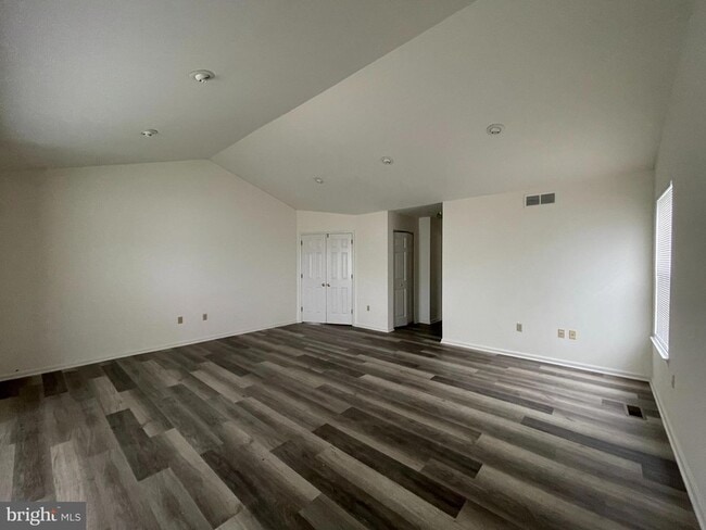 Building Photo - 4 Cognac Dr