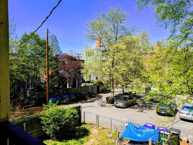 Building Photo - 1612 Floyd Ave