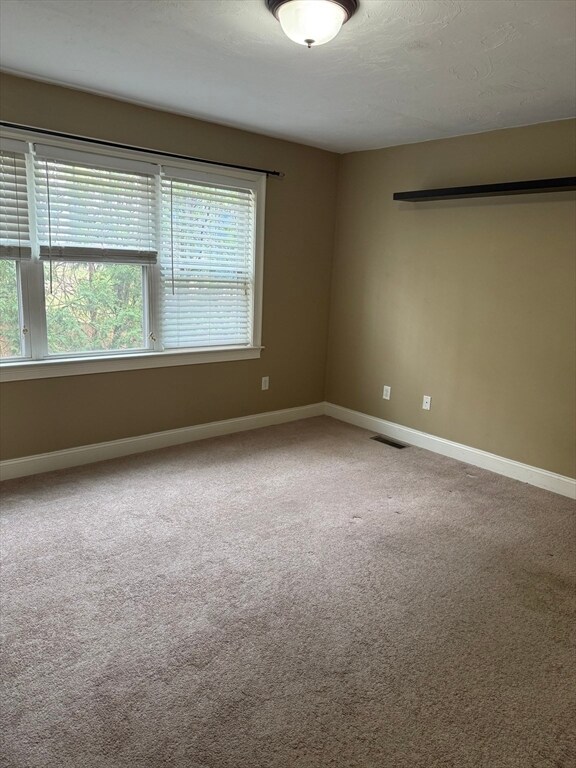 Building Photo - 34 Johnson St