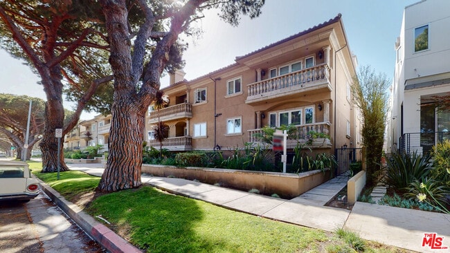 Building Photo - 11440 National Blvd