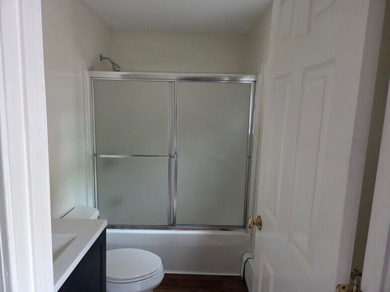 Master bath - 27 Lafayette St