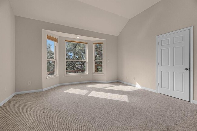 Building Photo - 2220 Comal Springs