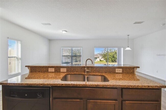 Building Photo - 129 Williamson Dr