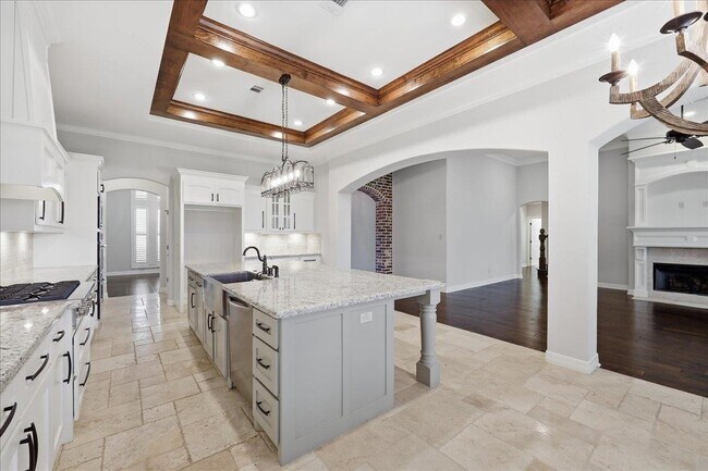 Building Photo - 302 Spring Brook Ct