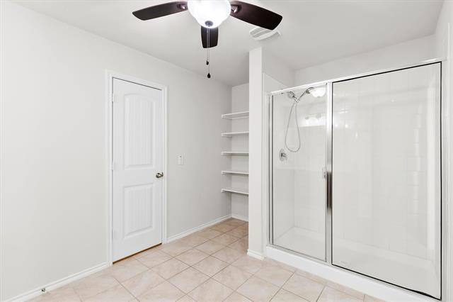 Building Photo - 230 Park Ave