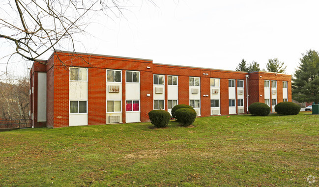 Building Photo - Pine Cone Village