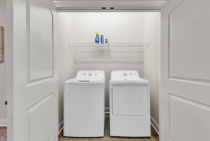 Building Photo - 151 Hallandale Ln