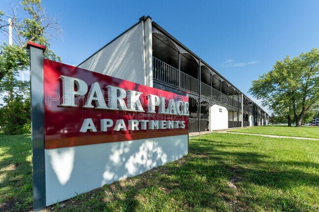 Building Photo - 1420 Cambridge Pl