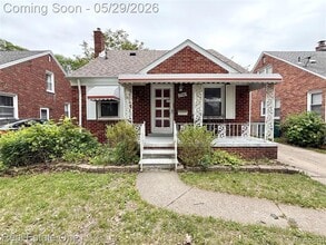 Building Photo - 1746 N Denwood St