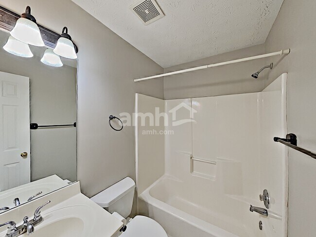 Building Photo - 3731 Avensong Village Cir
