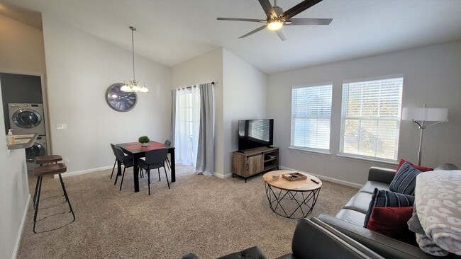 Building Photo - 2 BR / 2 BA Flemimg Island / Carrington Place at Fleming Island Plantation Luxury Condo