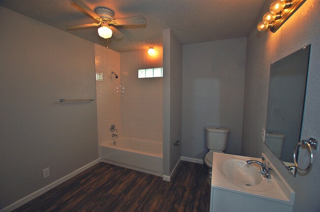 Building Photo - 2601 25th St