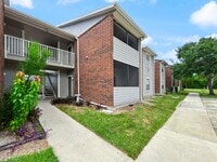 Building Photo - 1400 Gandy Blvd N