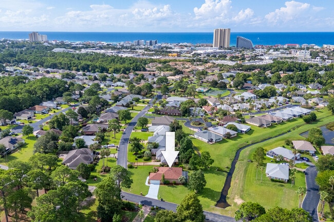 Building Photo - 437 S Shore Dr