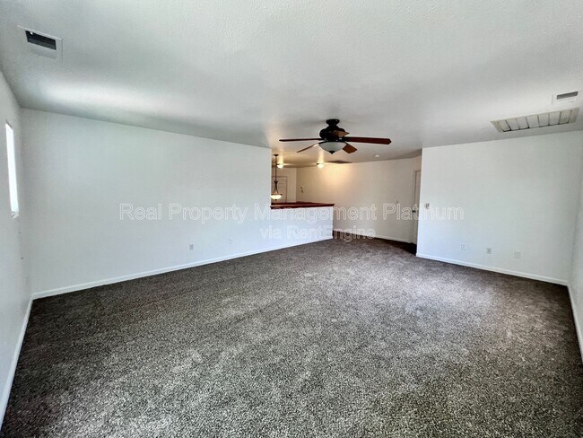 Building Photo - 6054 E Hampton Way