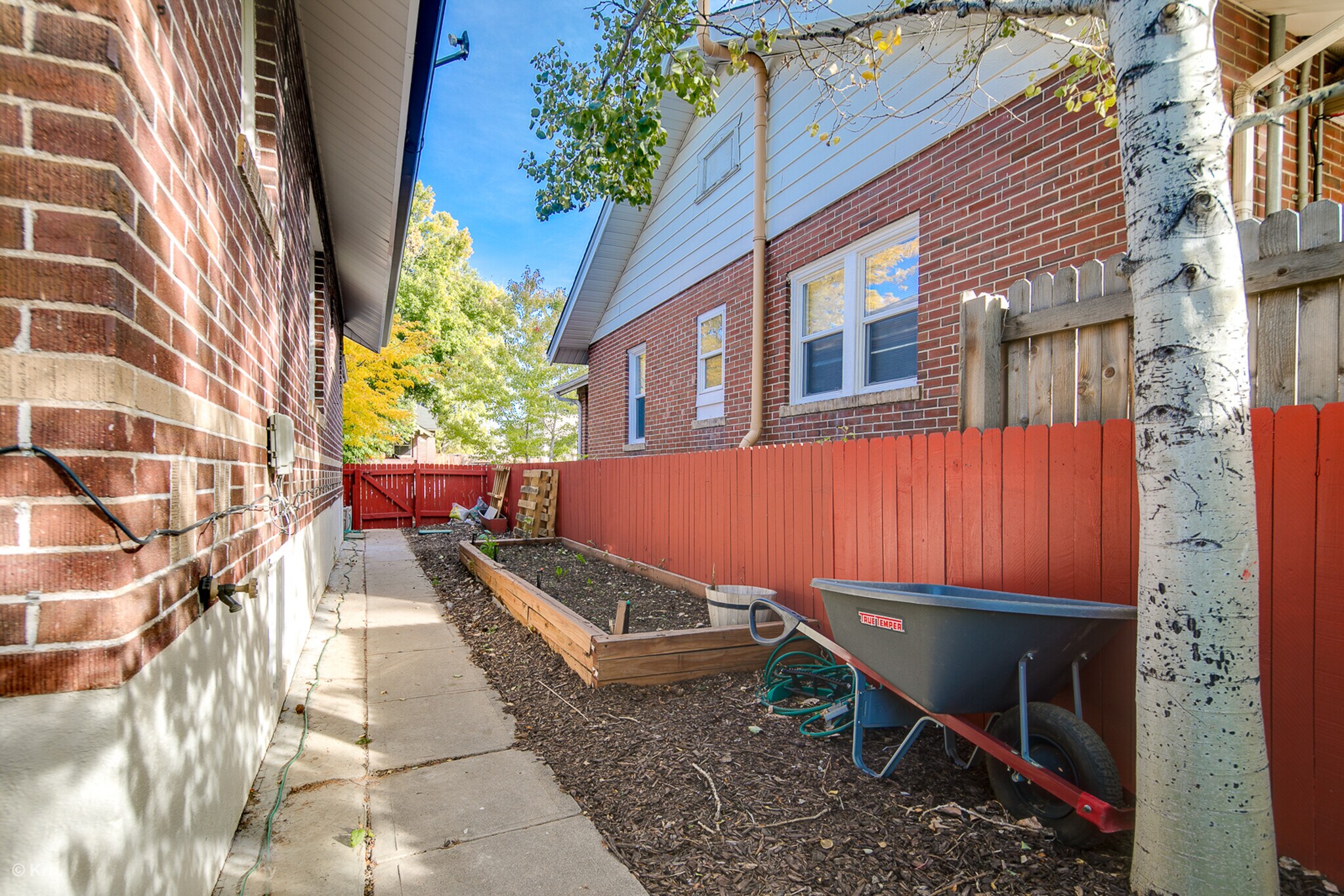 Building Photo - 1309 S Grant St
