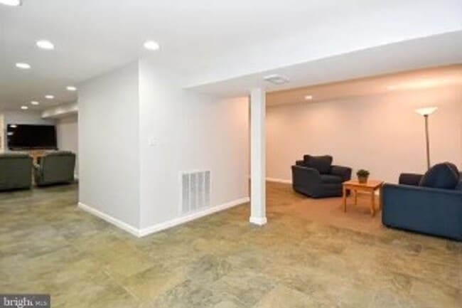 Building Photo - 3438 Austin Ct
