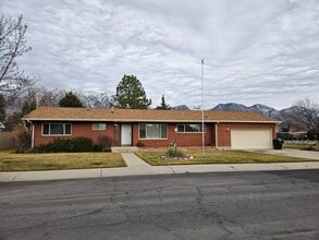 Building Photo - Remodeled 3-Bedroom Home in Orem