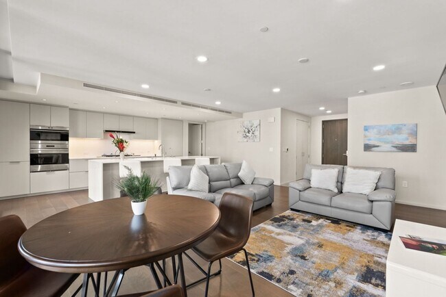 Building Photo - Park Lane Getaway by Gather: 2BR Oceanview...