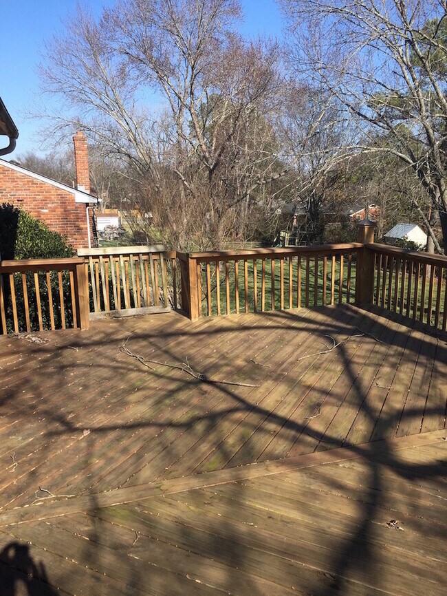Building Photo - GREAT LOCATION!! Nicely updated home!!
