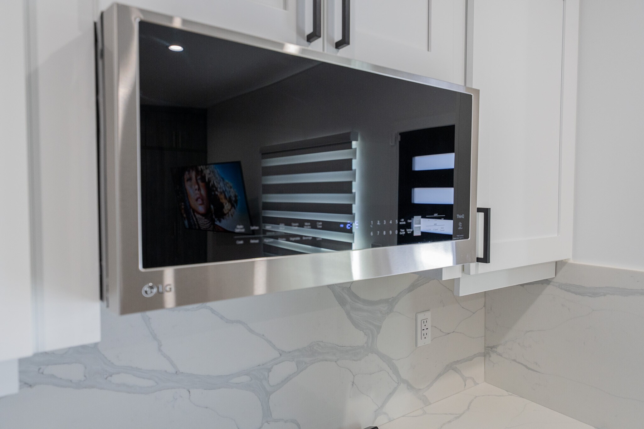 Building Photo - 6907 Estepa Dr