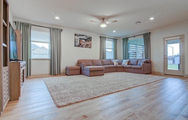 Building Photo - 16800 Marcello Dr