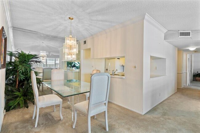 Building Photo - 4010 Galt Ocean Dr