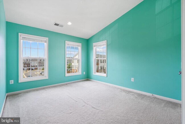 Building Photo - 25053 Prairie Fire Square