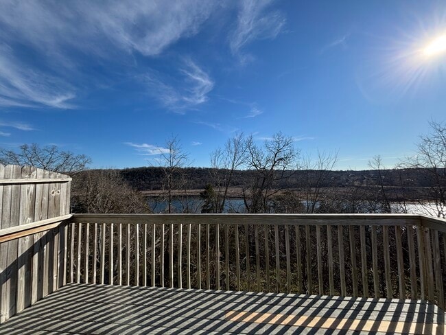 Building Photo - 284 Jefferson St