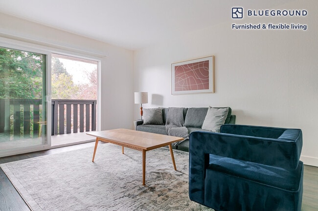 Building Photo - 655 S Fair Oaks Ave