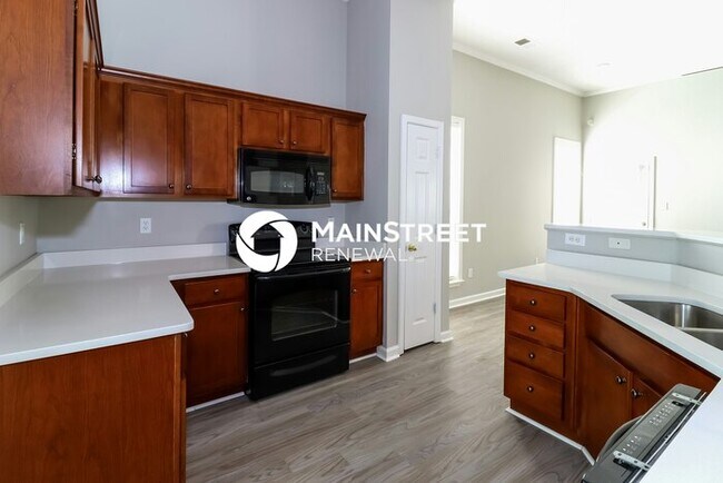 Building Photo - 3 Bedroom Pet-Friendly Home in CORDOVA, TN with Main Street Renewal