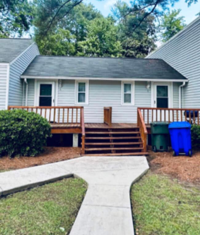 Building Photo - 104 Juniper Ln