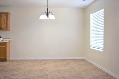 Building Photo - 265 N 4300 W