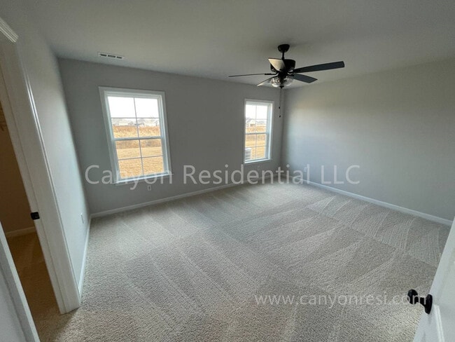 Building Photo - 114 Wilcot Rd