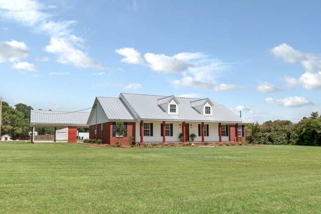 Building Photo - Loxley