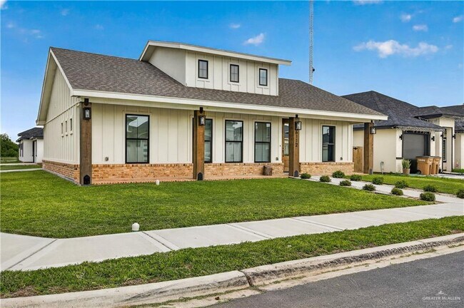 Building Photo - 28 N Pedaso del Sol St