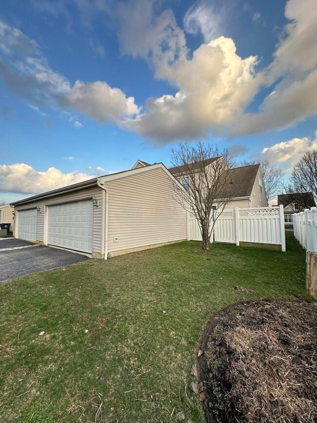 Building Photo - 4645 Grand Strand Dr